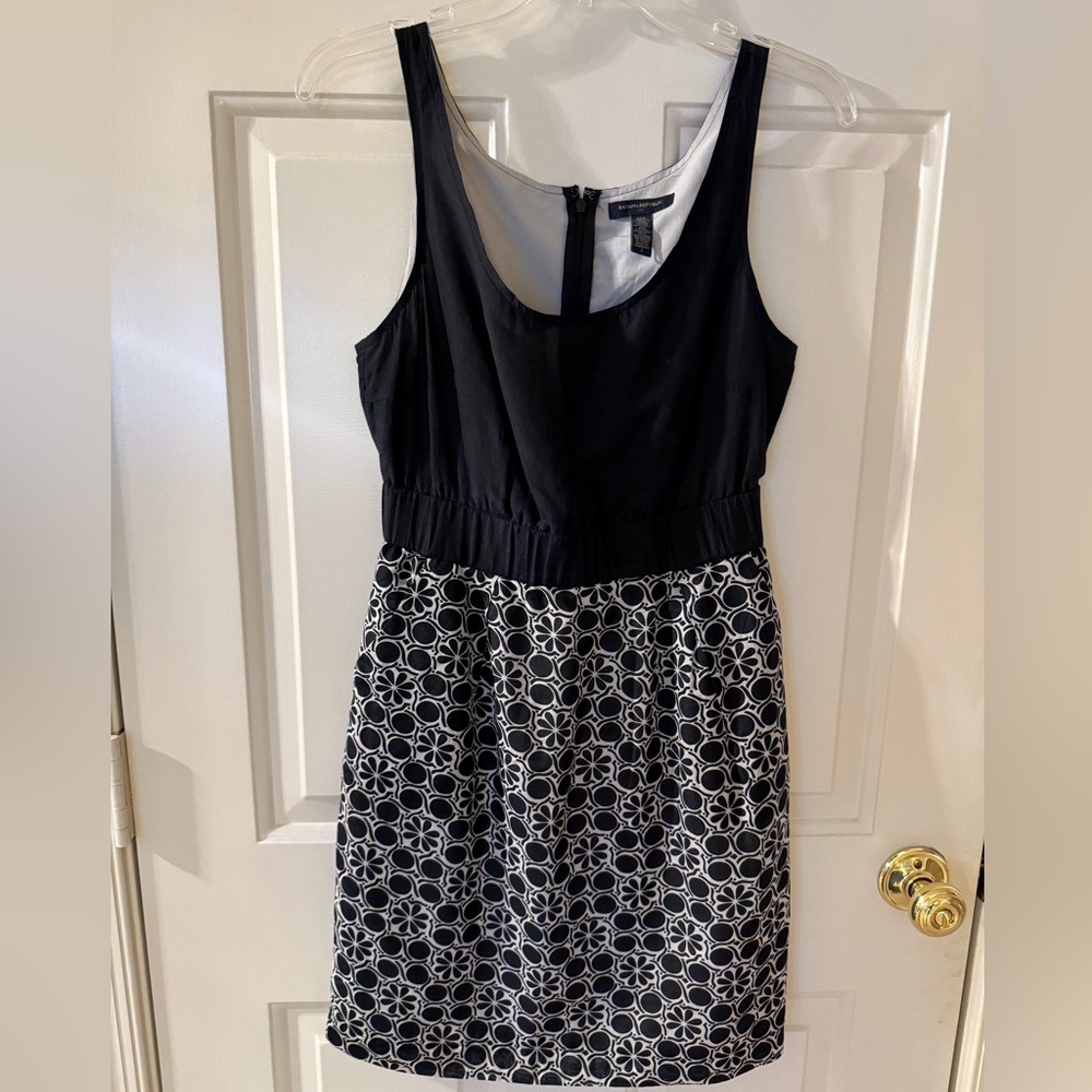 Banana Republic Black and White Silk Sleeveless Dress with Pockets